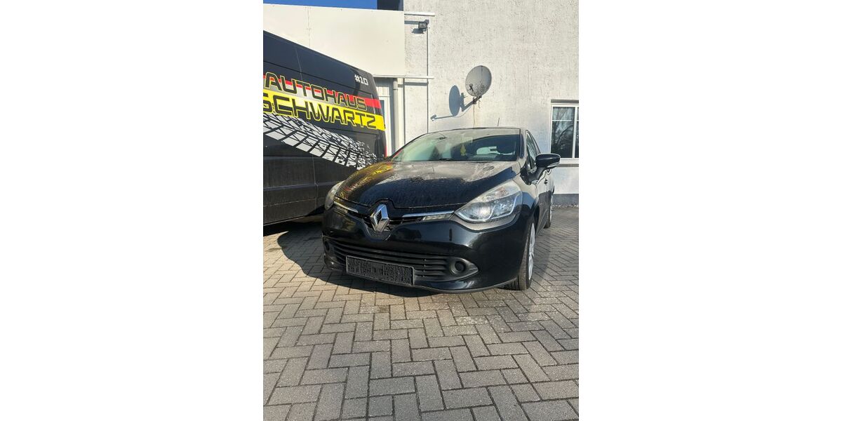Renault Clio 171.000 km 4.990 &euro; Gielow 17139