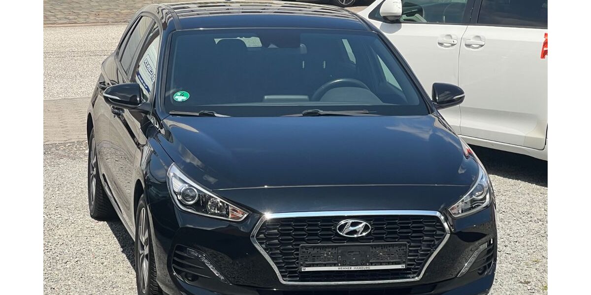 Hyundai i30 46.000 km 10.990 &euro; Hamburg 20537