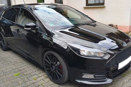 Ford Focus 118.889 km 13.250 &euro; Bad Camberg 65520