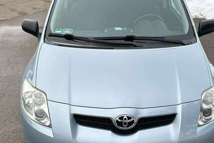 Toyota Auris 215.392 km 5.100 &euro; Erlangen 91052