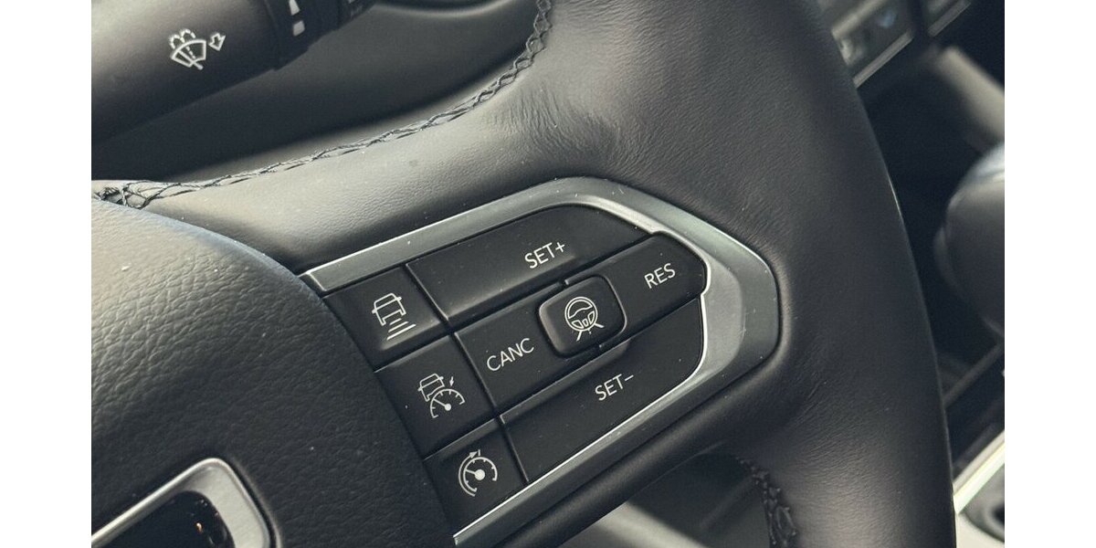 Jeep Compass 1.5L S Mild-Hybrid 48V FWD LED 360 Cam 31.150 km 22.880 &euro; Lich 35423