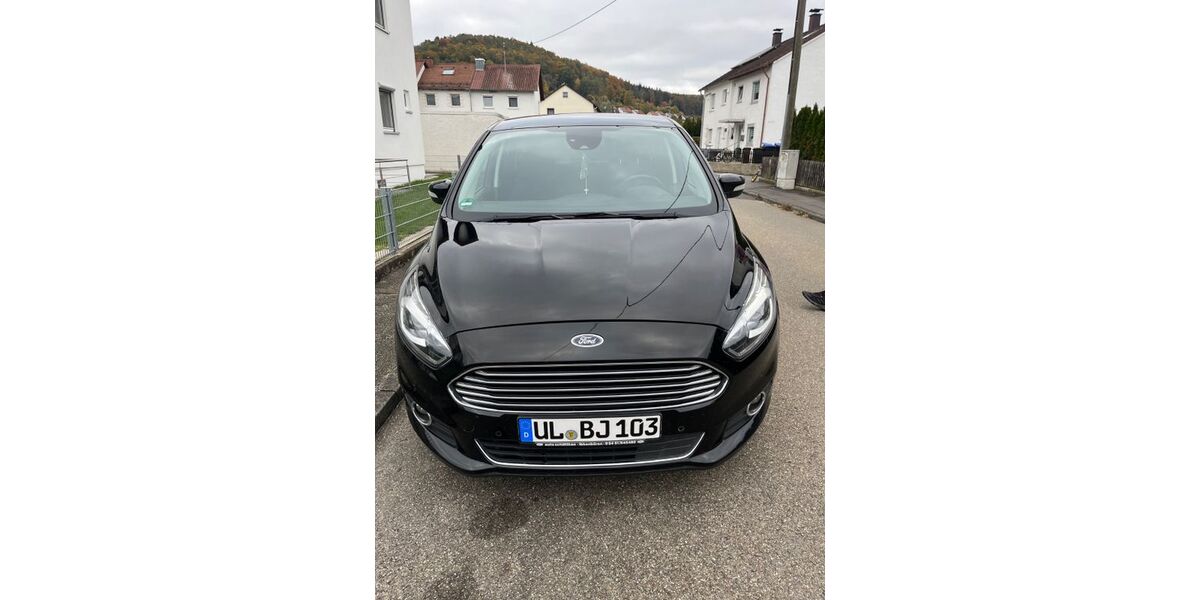 Ford S-Max 126.000 km 18.000 € Schelklingen 89601