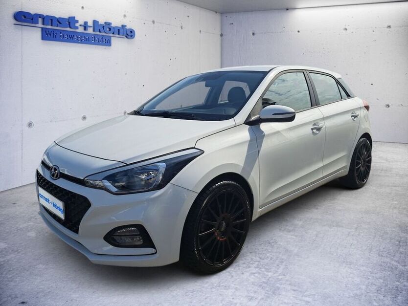 i20