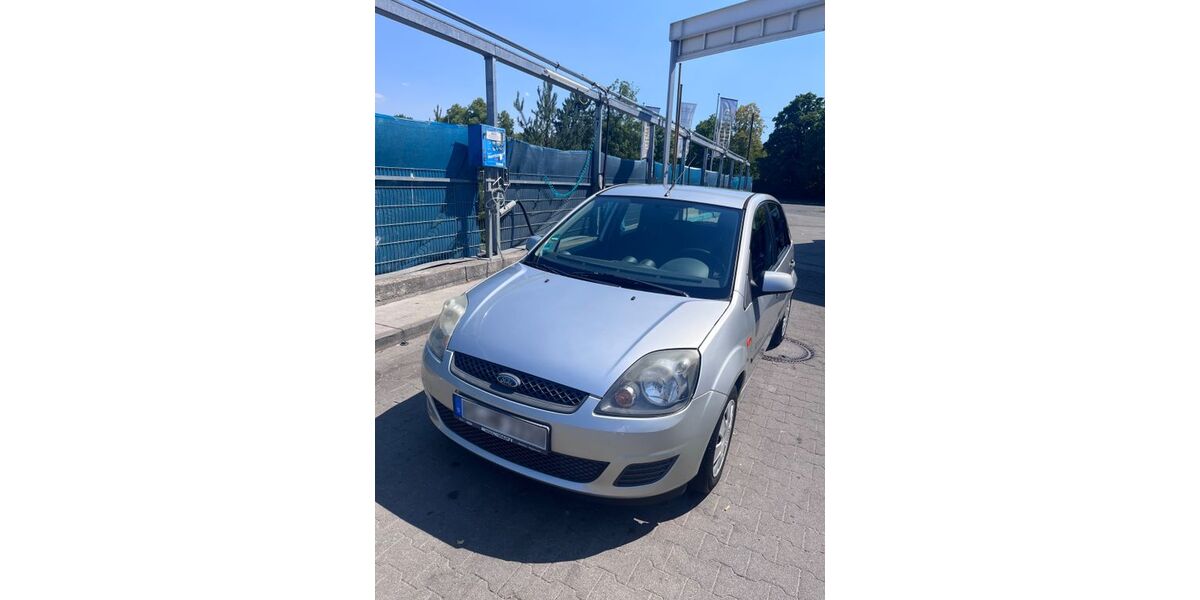 Ford Fiesta 147.850 km 2.700 &euro; München 80807