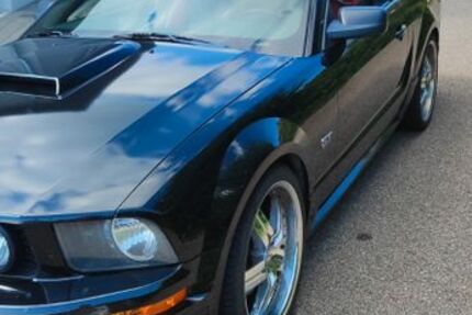 Ford Mustang 142.000 km 15.500 &euro; Weikersheim 97990