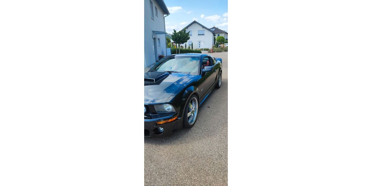 Ford Mustang 142.000 km 15.500 &euro; Weikersheim 97990