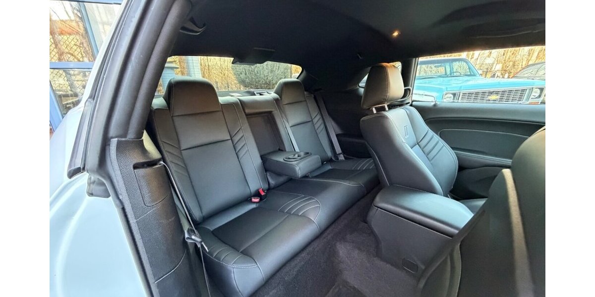 Dodge Challenger 3,6 Leder,Kamera,Sitzheizen 21.000 km 24.990 &euro; Rudolstadt 07407