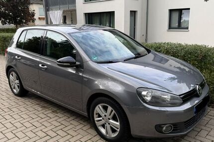 VW Golf 141.000 km 5.900 &euro; Tülau 38474