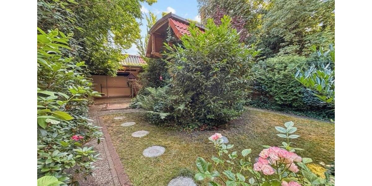 Dachgeschoßwohnung Lüneburg - 2.5 Zimmer, 50 m&sup2;, 240.000&euro; | Angebot:25880928