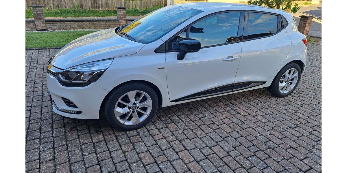 Renault Clio 78.600 km 7.690 &euro; Euskirchen 53881