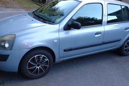 Renault Clio 120.000 km 700 € Königstein 01824