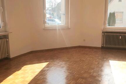 Wohnung Saarbrücken West - 3 Zimmer, 75 m&sup2;, 600&euro; | Angebot:25634266