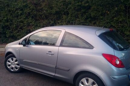 Opel Corsa 92.000 km 2.000 &euro; Lübeck 23560