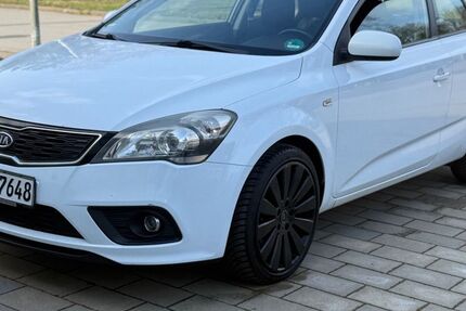 Kia pro ceed / ProCeed 207.500 km 2.099 &euro; Bielefeld 33647