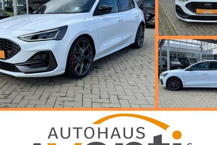 Ford Focus 1.500 km 42.919 € Bamberg 96052