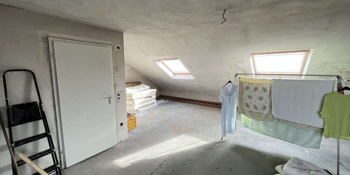Wohnung zum Kaufen in Düsseldorf 110.000 € 35.6 m² 1 zimmer