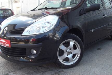 Renault Clio 119.700 km 2.899 &euro; Berlin 12277