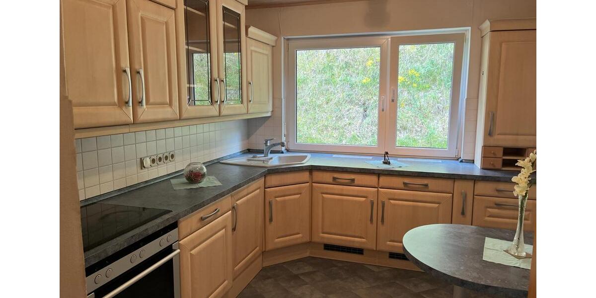 Erdgeschoßwohnung Heringen (Werra) - 6 Zimmer, 123 m&sup2;, 1.200&euro; | Angebot:25320565