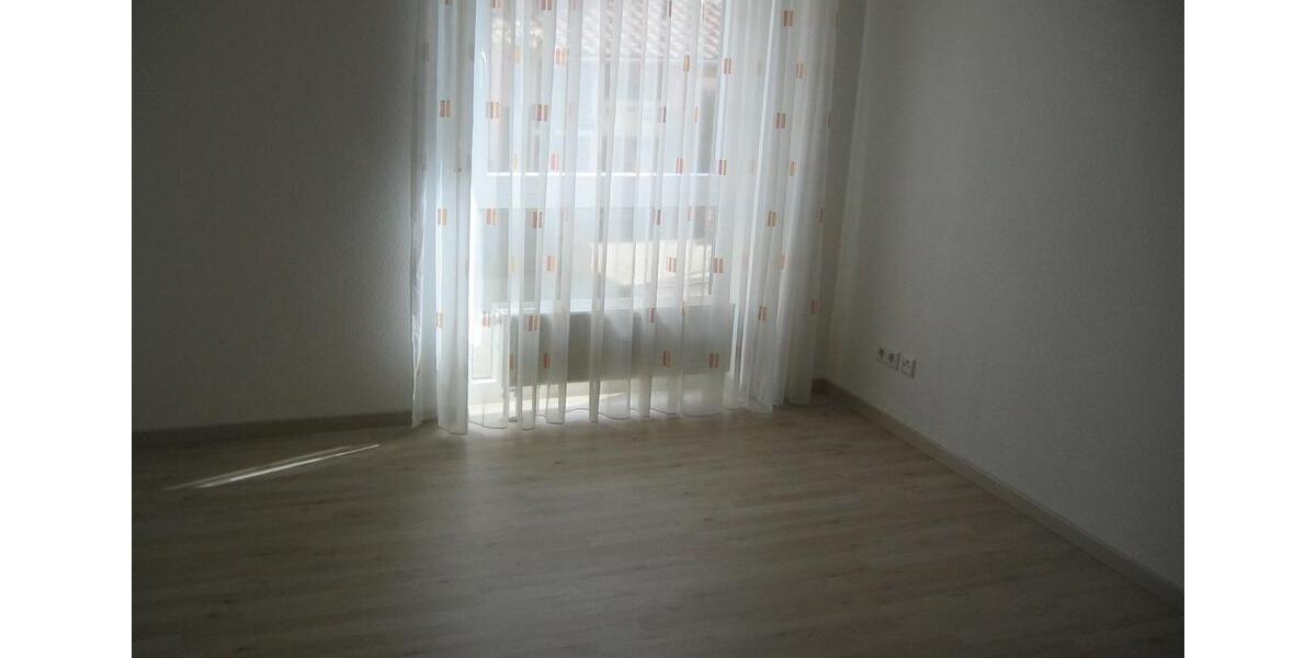 Etagenwohnung Weil der Stadt - 4 Zimmer, 100 m&sup2;, 380.000&euro; | Angebot:26803428