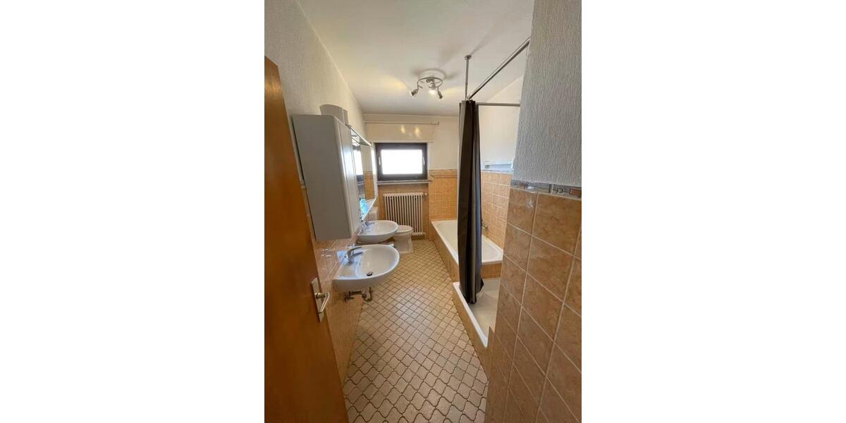 Einfamilienhaus Uetze - 7 Zimmer, 210 m&sup2;, 415.000&euro; | Angebot:26019558