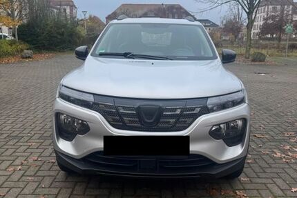 Dacia Spring 25.000 km 8.900 &euro; Hanau 63450