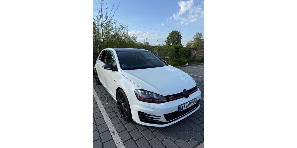 VW Golf 165.000 km 14.099 &euro; Mehrstetten 72537