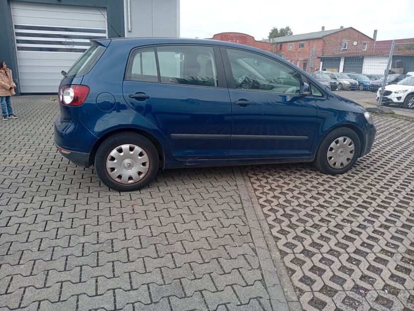 VW Golf 302.000 km 1.650 € Hanau 63452