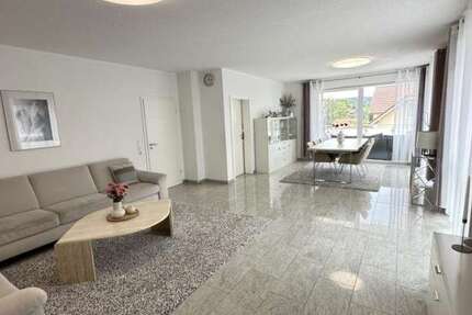 Haus Melsungen - 7 Zimmer, 211 m&sup2;, 1.950&euro; | Angebot:27166407