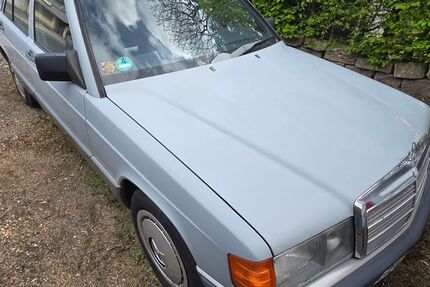 Mercedes-Benz 190 89.000 km 5.300 &euro; ALFTER 53347