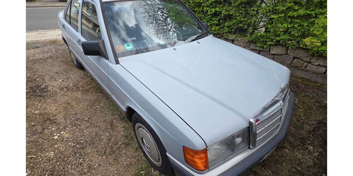 Mercedes-Benz 190 89.000 km 5.300 &euro; ALFTER 53347