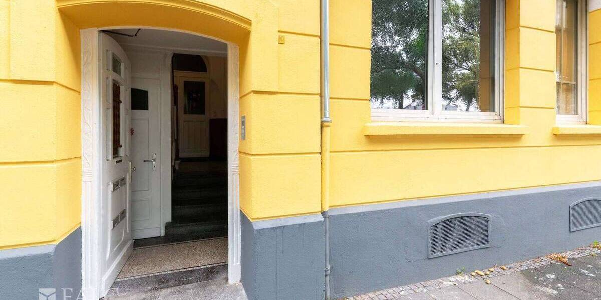 Mehrfamilienhaus, Wohnhaus Krefeld Stadtmitte - 1 Zimmer, 384 m&sup2;, 699.999&euro; | Angebot:26081937