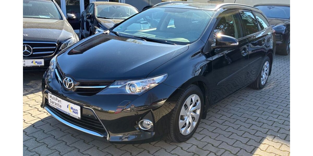 Toyota Auris 85.000 km 10.990 &euro; Chemnitz 09116