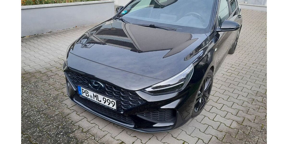 Hyundai i30 41.000 km 23.990 &euro; Bad Lippspringe 33175