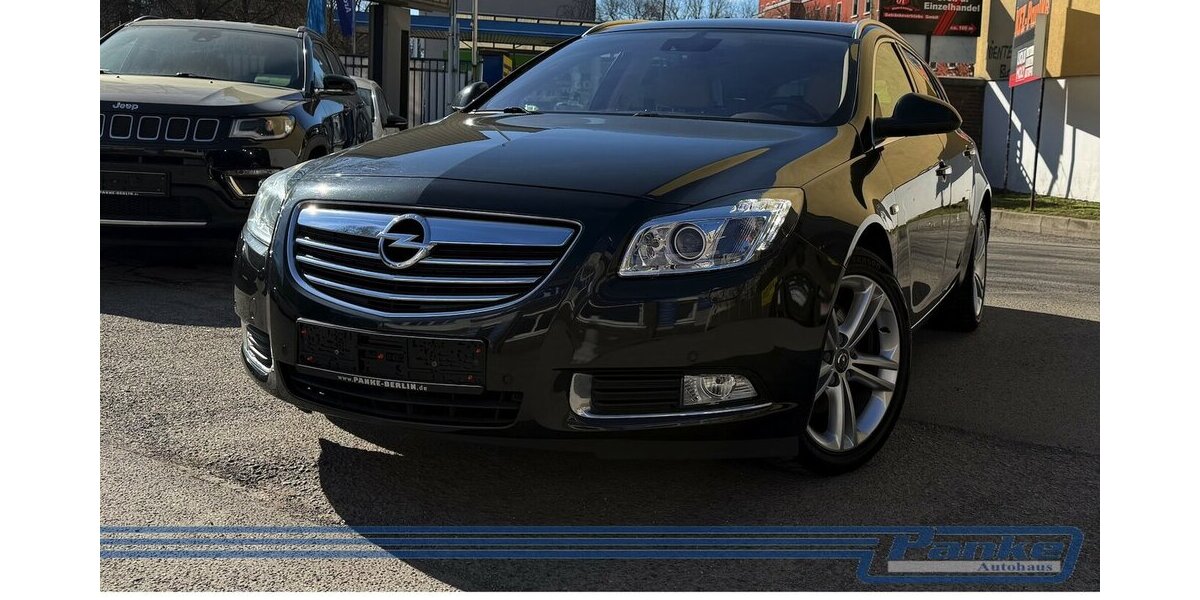 Opel Insignia Cosmo*SHZ*Navi*Tempo*E-Koffer*Lederweiß 169.708 km 5.780 &euro; Berlin 13187