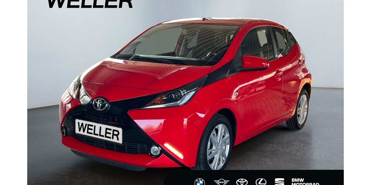 Toyota Aygo (X) 118.393 km 7.490 &euro; Leipzig 04347
