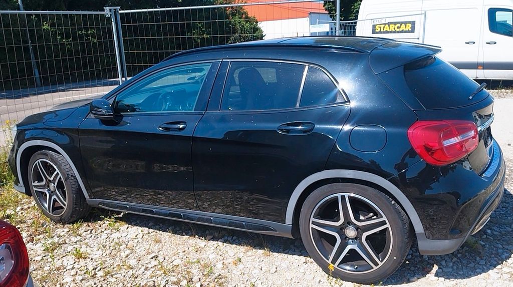 Mercedes-Benz GLA 180 93.600 km 15.555 &euro; Mitterscheyern 85298