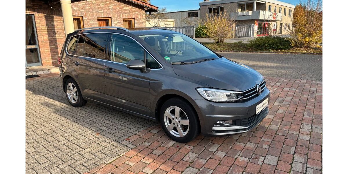 VW Touran 184.000 km 13.950 &euro; Versmold 33775