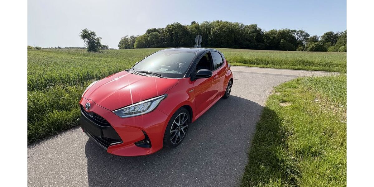Toyota Yaris 64.500 km 18.000 &euro; Rheinbach 53359