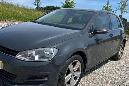 VW Golf 332.294 km 4.900 &euro; Pittenhart 83132