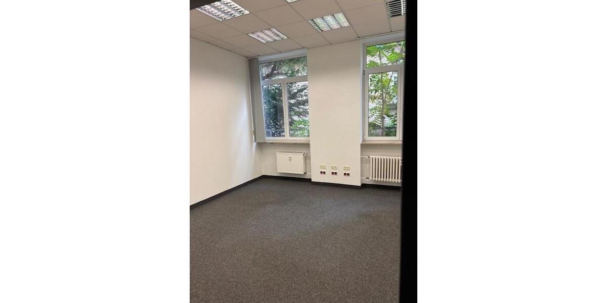 Helle, freundliche und ansprechende Büro-oder Praxisräume zimmer