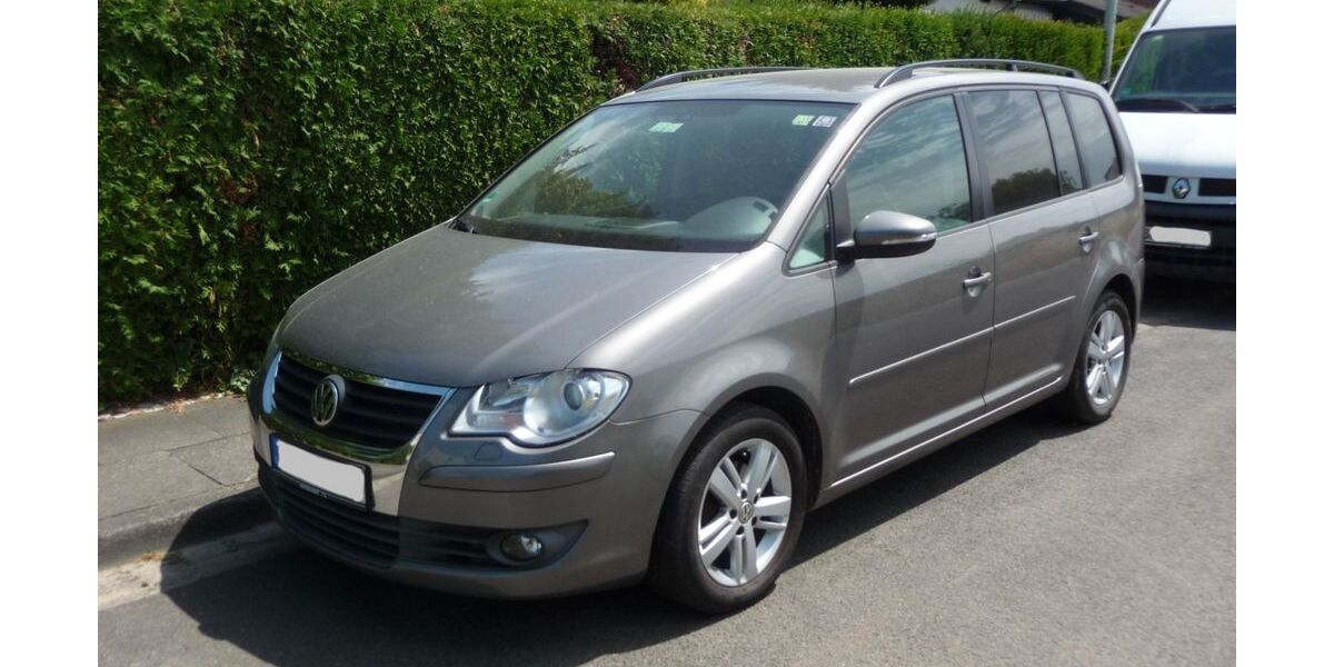 VW Touran 271.000 km 4.100 € Bonn 53127