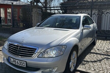 Mercedes-Benz S 320 255.000 km 11.000 € Berlin 10178