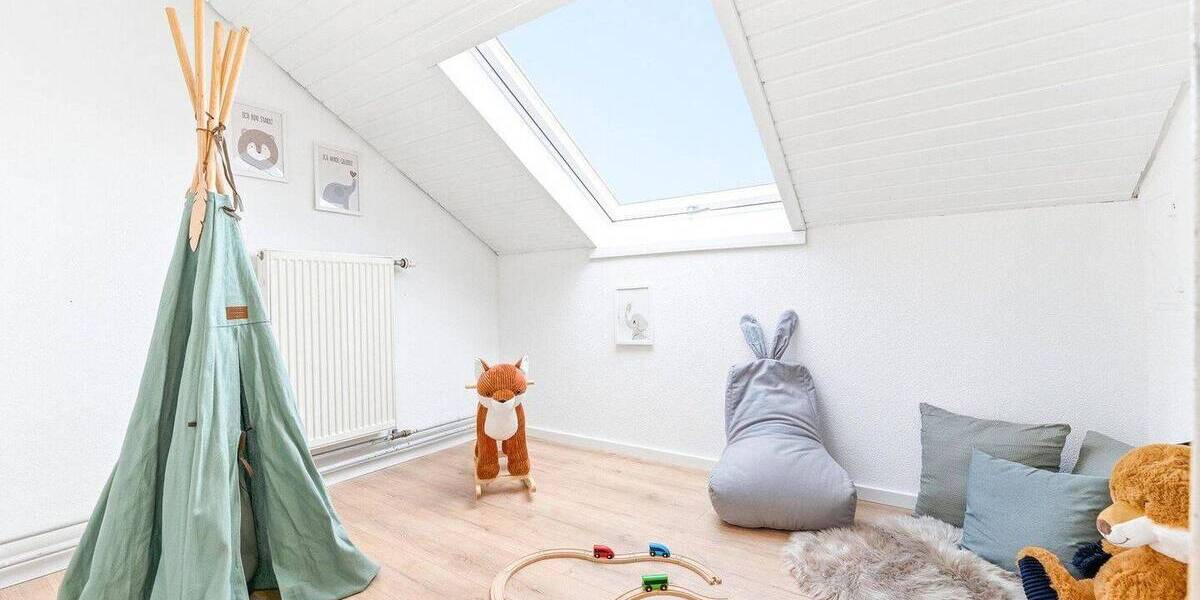 Reihenmittelhaus Neu-Ulm Pfuhl - 6 Zimmer, 130 m&sup2;, 419.900&euro; | Angebot:26221039