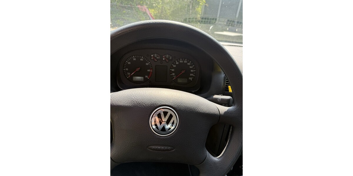 VW Golf IV 152.000 km 3.000 € Gernsbach 76593