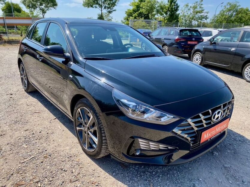 i30