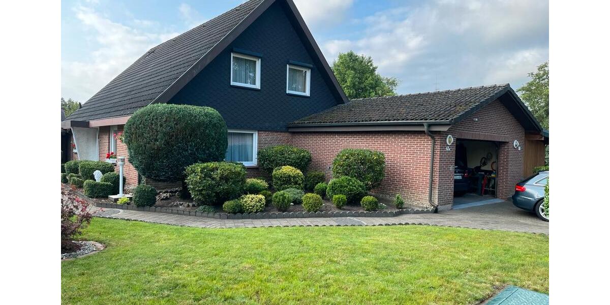 Einfamilienhaus mit Doppelgarage in Kakenstorf 6 zimmer