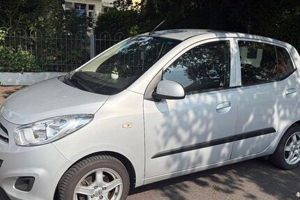 Hyundai i10 114.277 km 3.150 &euro; Bonn 53115