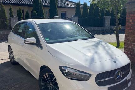 Mercedes-Benz B 180 23.500 km 26.900 &euro; Oberkrämer 16727
