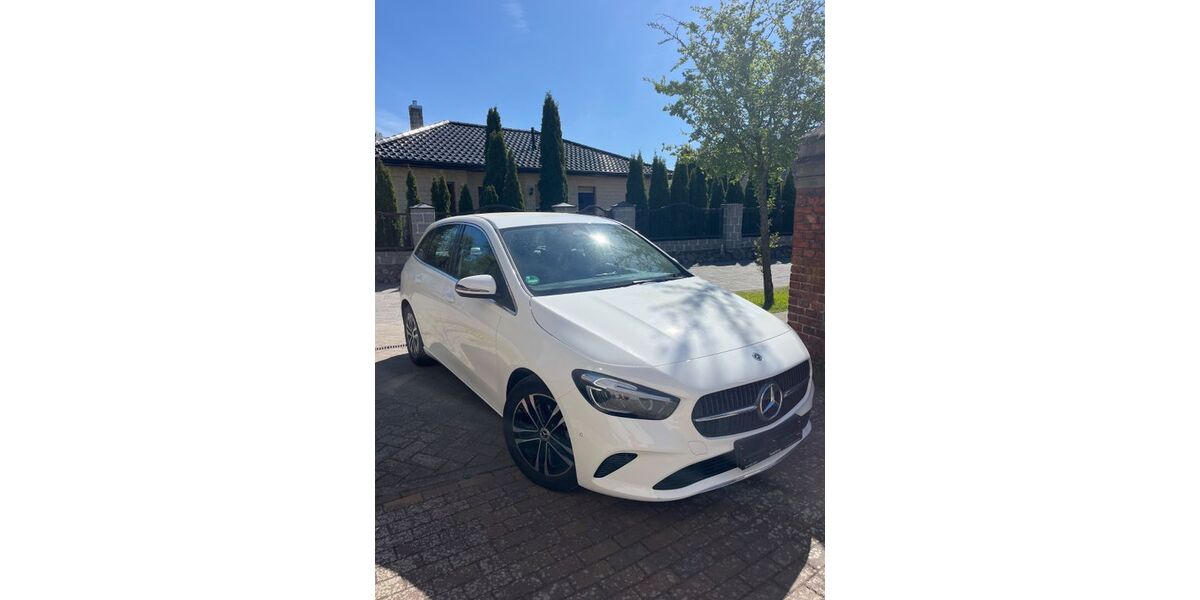 Mercedes-Benz B 180 23.500 km 26.900 &euro; Oberkrämer 16727