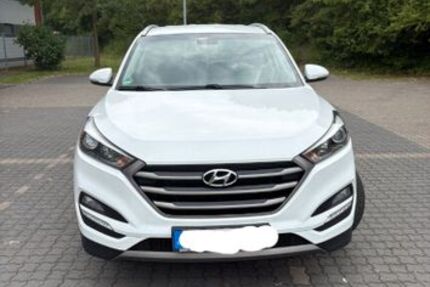 Hyundai TUCSON 151.000 km 10.400 &euro; Reinheim 64354